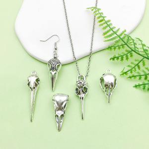Pendentif en alliage d'argent antique rétro en forme de crâne d'oiseau, formes variées pour accessoires de bijoux DIY - Product Image 3