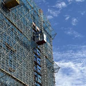 DAHAN Sc200/200 2000KG Treuil de construction intelligent à double cage Ascenseur de chantier 0-40m/min Vitesse de levage maximale - Product Image 2