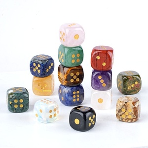 Juego de Dados de Cristal de 15 mm con Grabado Láser Hecho a Mano, Dados de 6 Caras con Puntos Tallados para Juegos de Rol, Decoración Feng Shui - Product Image 1