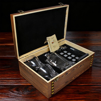 Ensemble de carafe personnalisé avec pierres à whisky et verre à whisky dans une boîte en bois pour cadeau promotionnel