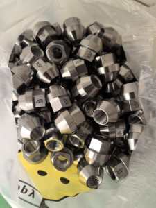 ชุดน็อตไทเทเ<span class=keywords><strong>น</strong></span>ี<span class=keywords><strong>ย</strong></span>มสลักเกลียว M14x1.25x75mm <span class=keywords><strong>อะไหล่</strong></span><span class=keywords><strong>รถ</strong></span>แข่งสลักเกลี<span class=keywords><strong>ย</strong></span>วและสลักเกลี<span class=keywords><strong>ย</strong></span>วล้อหกเหลี่ยมแบบ Gr5ตามต้องการ - Product Image 3