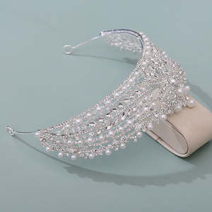 Corée fait à la main <span class=keywords><strong>perle</strong></span> mer accessoire Femme cristal diadème pour reine Pageant couronne luxe strass baroque mariée couronne - Product Image 4