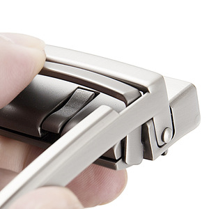 Hebilla <span class=keywords><strong>de</strong></span> Cinturón Automática <span class=keywords><strong>de</strong></span> Lujo para Hombre con Logotipo Personalizado, Fabricada en Aleación <span class=keywords><strong>de</strong></span> Zinc Plateada, Venta al Por Mayor - Product Image 2
