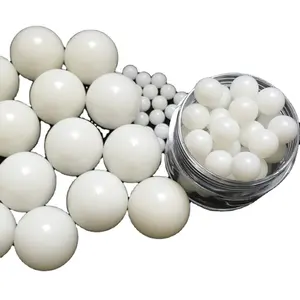 4mm 4.5mm 4.763mm 5mm 5.5mm boules de pom en plastique billes solides en delrin pour roulements et glissières