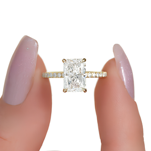 Anillo de Compromiso con Moissanita de Corte Radiante de 11x9 mm, Chapado en Oro Amarillo, Joyería Fina para Boda y Aniversario - Product Image 1