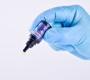 Adhesivo Universal de Fotopolimerización para Restauración Dental Directa, 3 ml/Botella, Autoligado, Grabado Total, Grabado Selectivo - Product Image 1