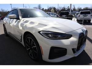 Se Aceptan Pedidos Personalizados de Autos Usados Genuinos <span class=keywords><strong>M</strong></span> <span class=keywords><strong>Performance</strong></span> <span class=keywords><strong>I4</strong></span> Saloon en Venta de un Concesionario de la Serie 3 - Product Image 2