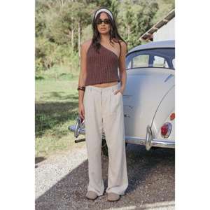 Pantalons décontractés pratiques et confortables pour femmes, offrant une coupe flexible et une construction respirante pour les activités quotidiennes - Product Image 1