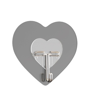 Gancio Adesivo Trasparente a Cuore Senza Foratura, Senza Tracce, Resistente per Bagno, Cucina, Porta, Appendiabiti, Borsa, Fissaggio Sicuro - Product Image 5