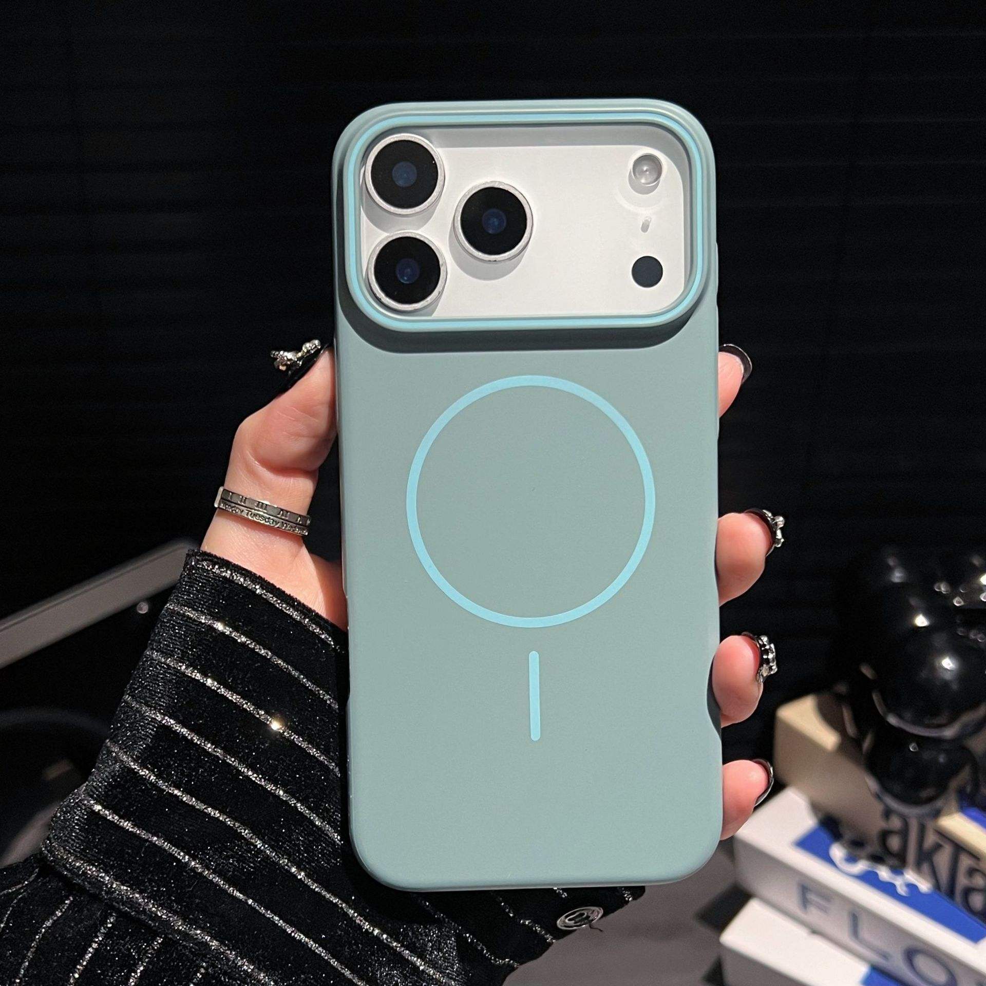 คลื่นสีฟ้า