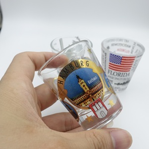 Verres à shot personnalisés avec logo, mini, transparents, givrés, sublimation, 1,5 oz, 50 ml, 3 oz, verres à shot pour whisky et liqueur avec bord doré - Product Image 1