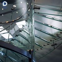 Escalier en colimaçon en acier robuste, escaliers en spirale sur mesure pour bâtiments résidentiels et commerciaux