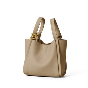 New Design Leather Ladies <b>Large</b> Capacity Shoulder <b>Bags</b> Women Crossbody Handbags Vintage Genuine Leather Tote <b>Bag</b> for Women - Product Image 3