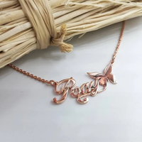 Collier personnalisé en acier inoxydable avec chaîne et pendentif papillon, collier à lettres tendance, bijoux pour femmes, vente en gros
