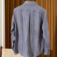 Kemeja Linen Pria Premium Slim Fit Bergaris Lengan Panjang Bernapas Kasual Kancing Depan Atasan Musim Panas Desain Kustom ODM