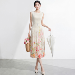 Robe longue plissée en mousseline tissée écologique sans manches, col rond, taille naturelle, mi-mollet, décontractée d'été pour femme - Product Image 3