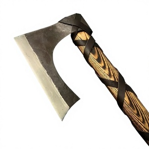 Hacha Vikinga Hecha a Mano de Acero al Carbono con Mango de Madera y Funda de Cuero Fino, Hacha de Estilo Vikingo para Uso en Exteriores - Product Image 1