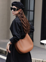 Nouveau sac fourre-tout en cuir à bandoulière unique, design de niche, élégant, avec fermeture éclair à motif pierre