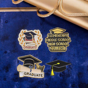 Épingles de graduation personnalisées en métal pour étudiants, badges de chapeau de doctorat sur mesure, thème animal/fée, souvenir pour la saison des diplômes - Product Image 3