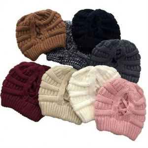 Orejeras Deportivas Unisex Versátiles, Gorro de Punto Acrílico con Estampado Digital, Parte Trasera Abierta, Multicolor, para Otoño e Invierno - Product Image 2
