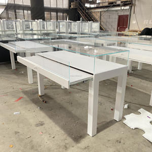 Weiße Minimalistische Schmuck-Vitrine Theke Gehärtetes Glas Vitrine für Kleine Accessoires & Boutique-Waren - Product Image 4