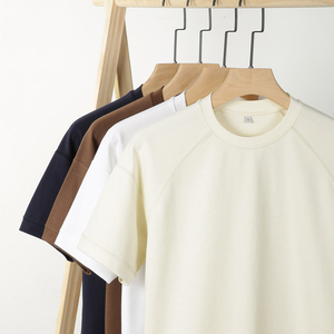 T-shirt in Cotone da Uomo all'Ingrosso, Morbida ed Ecologica, ad Asciugatura Rapida, con Logo Personalizzato Stampato in Serigrafia, Design Semplice ed Essenziale - Product Image 6