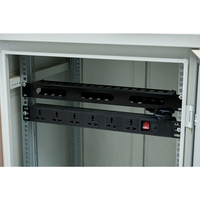 Armoire réseau extérieure 6U-32U Armoire de serveur de centre de données personnalisée 9U de capacité avec norme pour les applications informatiques