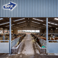 Conception moderne de hangar de grange agricole de structure en acier professionnelle pour le bâtiment de coût bas de bétail/vache/porc/moutons à vendre