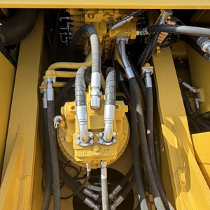 Excavatrice sur chenilles Komatsu PC450 de 45 tonnes, économique et robuste, en bon état, faible nombre d'heures de fonctionnement, pour l'exploitation minière - Product Image 5