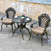 Ensemble de trois pièces de luxe européen moderne en alliage d'aluminium résistant aux intempéries, durable, pour jardin, balcon, table, chaise, école, parc