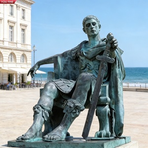 YOUFINE Escultura de Emperador Romano Sentado en Bronce Patinado, Arte Histórico Clásico para Plaza Costera - Product Image 1