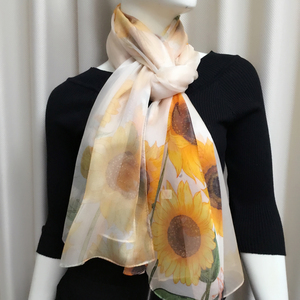 2025 nuovo scialle di alta qualità in Chiffon di seta 100% sciarpa lunga in <span class=keywords><strong>Tulle</strong></span> di seta naturale 175CM * 110CM personalizzazione floreale all'ingrosso - Product Image 2