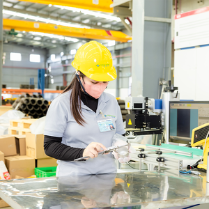 Tapa de Tubería Industrial de Acero Inoxidable ASME B16.9 A SA403 304 304L 316 316L Superficie Lisa Alta Presión Vietnam - Product Image 6