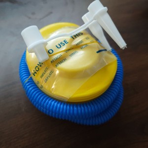 Pompe à air manuelle en plastique alimentée par batterie pour canapé gonflable, bouée de natation, utilisation en piscine - Product Image 5