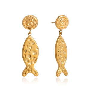 Pendientes de Acero de Titanio con Diseño de Pez Martillado, Color Dorado, Joyería de Moda con Forma de Animal - Product Image 5
