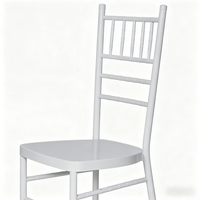 Chaise Chiavari blanche empilable au meilleur prix pour mariage, événement, banquet, hôtel