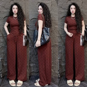 Ensemble deux pièces décontracté pour <span class=keywords><strong>femme</strong></span> T26281 : Nouveau haut à manches courtes imprimé cœur et <span class=keywords><strong>pantalon</strong></span> large, coupe ajustée, idéal pour l'été - Product Image 5