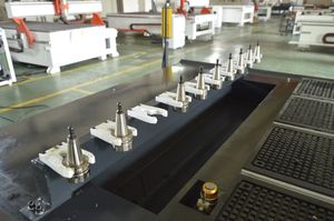 Máquina cnc para tallado de madera, para panel de puerta, el mejor proveedor de alibaba, 2020 - Product Image 5