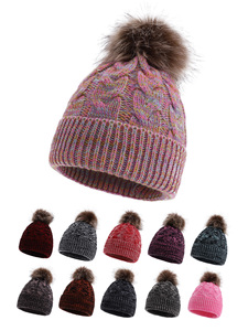 Chapeau unisexe en tricot 100% acrylique pour garçons et filles, avec <span class=keywords><strong>pompon</strong></span>, doux au toucher, chaud, chapeau de voyage, tissu commun, motif uni/à carreaux - Product Image 1