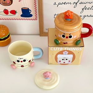 Groothandel Schattige Paar Keramische Waterbeker Met Deksel Huishoudelijke Mok Voor Gebruik Op Kantoor Of Terug Naar School Verjaardagscadeau Souvenir Beker - Product Image 5