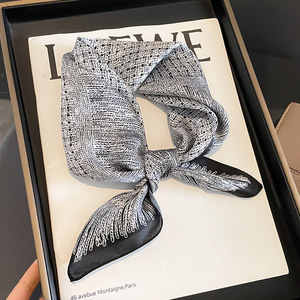 Fabricant 100% foulard carré en soie de mûrier <span class=keywords><strong>Bandana</strong></span> Fashion Summer Printed Pure Silk Neck Tie Short Small Neck Scarf - Product Image 4