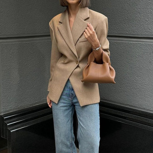 Elegante <span class=keywords><strong>Blazer</strong></span> <span class=keywords><strong>Camel</strong></span> Cruzado para <span class=keywords><strong>Mujer</strong></span> - Chaqueta Formal Oversize de Manga Larga con Solapa de Muesca para Oficina y Uso Diario - Product Image 2