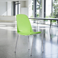 Chaise de bureau empilable en maille de style moderne, pliable, avec pieds mobiles en fer, accoudoirs fixes, couleur optionnelle, siège en plastique