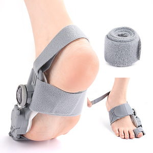 <span class=keywords><strong>Orthèse</strong></span> pour <span class=keywords><strong>Hallux</strong></span> <span class=keywords><strong>Valgus</strong></span>, Dispositif <span class=keywords><strong>de</strong></span> Correction d'Arthrose, Séparateur d'Orteils, Bouton Réglable, Fermeture Auto-agrippante pour Doigts Superposés - Product Image 1