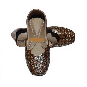 BS INTERNATIONAL Chaussures fantaisie confortables pour femmes, tendance mode, broderie florale personnalisée, style traditionnel indien, authentique - Product Image 5