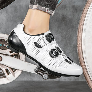 Nuove <span class=keywords><strong>Scarpe</strong></span> <span class=keywords><strong>da</strong></span> Ciclismo <span class=keywords><strong>da</strong></span> <span class=keywords><strong>Uomo</strong></span> per <span class=keywords><strong>Bici</strong></span> <span class=keywords><strong>da</strong></span> <span class=keywords><strong>Corsa</strong></span> con Doppio Fibbia e Tacchetti, Sneaker Piatte <span class=keywords><strong>da</strong></span> Velocità - Product Image 2