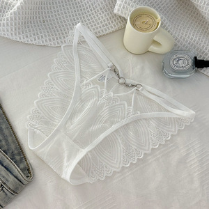 Braguitas de bikini de encaje con volantes para mujer al por mayor, con doble tirante fino, de malla transparente, de cintura baja, ropa interior íntima para mujer, OEM ODM - Product Image 3
