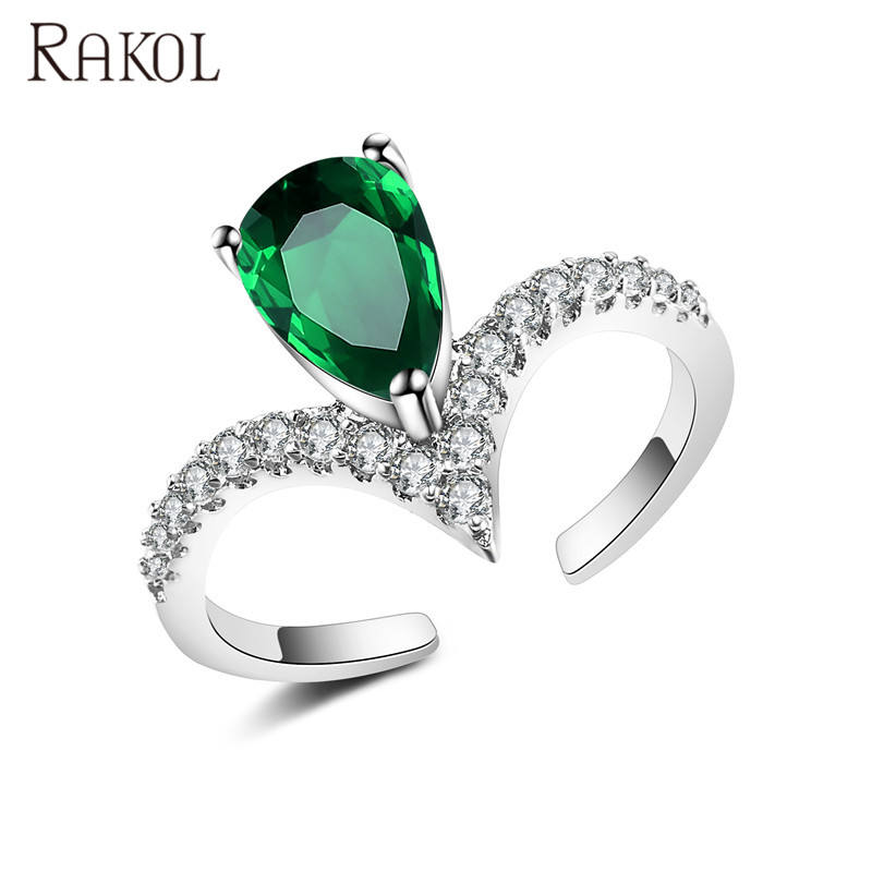 สีเขียว