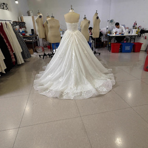 Vestido <span class=keywords><strong>de</strong></span> <span class=keywords><strong>Novia</strong></span> Moderno Estilo <span class=keywords><strong>Princesa</strong></span> Sin Tirantes y Sin Mangas Talla Grande Línea A <span class=keywords><strong>de</strong></span> Encaje con Cola 2026 - Product Image 5