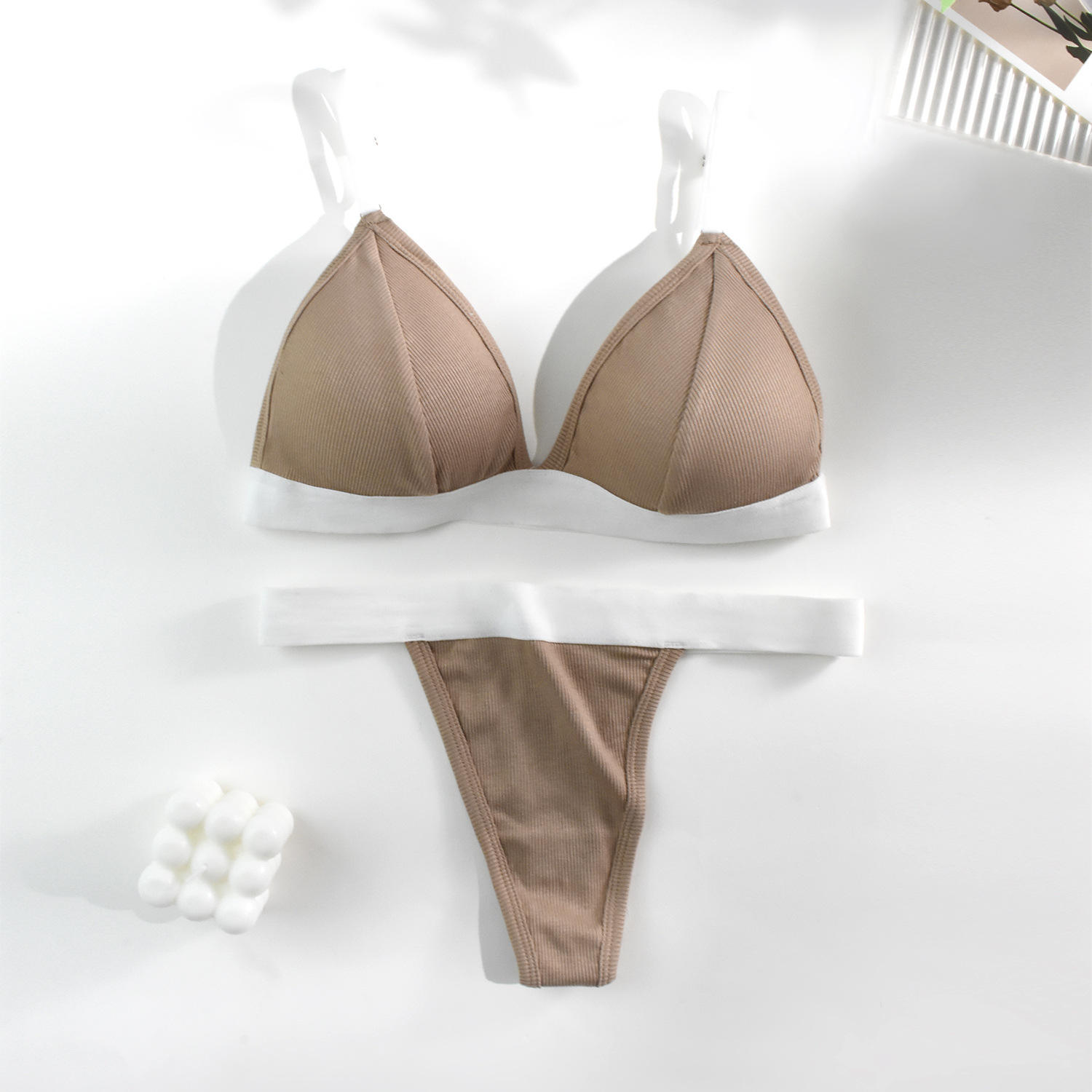 Wholesale New Sexy Thin Bra Panties Set Logo Printed Underwear for Ladies Women Everyday Underwear Vest Style Bra